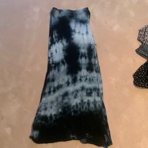 Brandy Melville Tie Dye Maxi Skirt. Size Small.